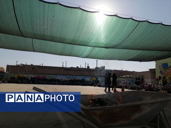 آموزش اطفاء حریق در مدرسه ناهید نخودی