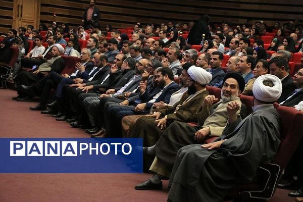 مراسم معلم سرآمد ۱۴۰۳ شهرستان‌های استان تهران و گرامیداشت مقام معلم در ایوان ری