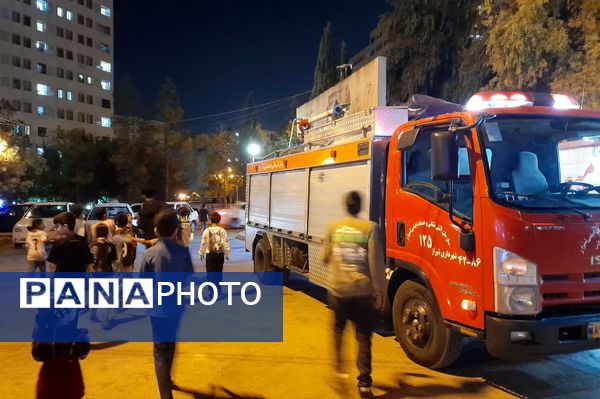 برنامه دورهمی شهروندی هم ساده‌ها در مجتمع مدرس شیراز 