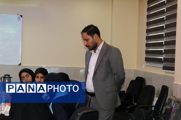 برگزاری اولین نشست قطبی کمیسیون‌های تخصصی دوازدهمین مجلس دانش‌آموزی کشور در تهران