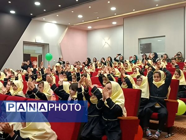 برگزاری جشن شکوفه‌ها در اردبیل