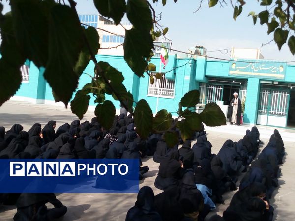 برگزاری گفتمان مهدوی در دبیرستان فاطمیه