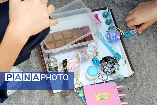 بازارچه غذا و صنایع دستی دانش آموزان دبیرستان صدیقه کبری 