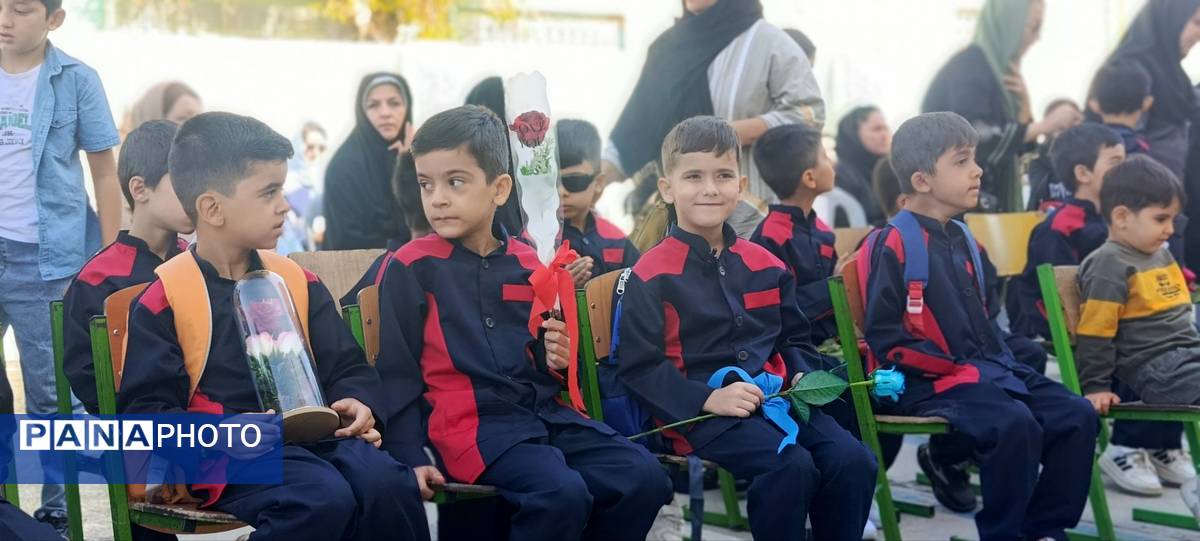جشن شکوفه‌ها در مدارس سملقان