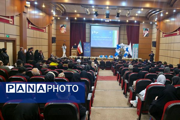 آیین تجلیل از ۷۰ رتبه برتر و ۱۸ مقام برتر یازدهمین جشنواره خوارزمی