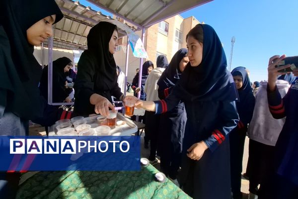  آیین گرامیداشت میلاد حضرت فاطمه(س) و روز مادر در مدارس شهرستان ملارد