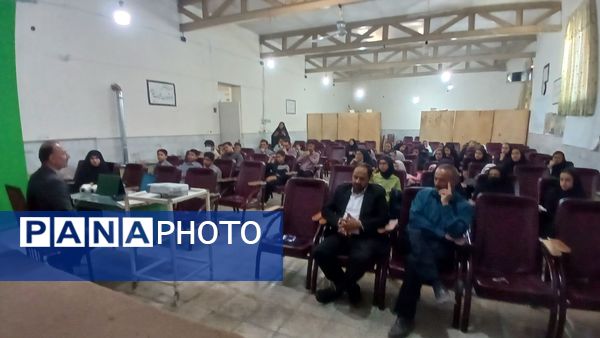 برگزاری دوره‌ کارگاهی خبرنگاری پانا ویژه‌ دانش‌آموزان شهرستان تفرش