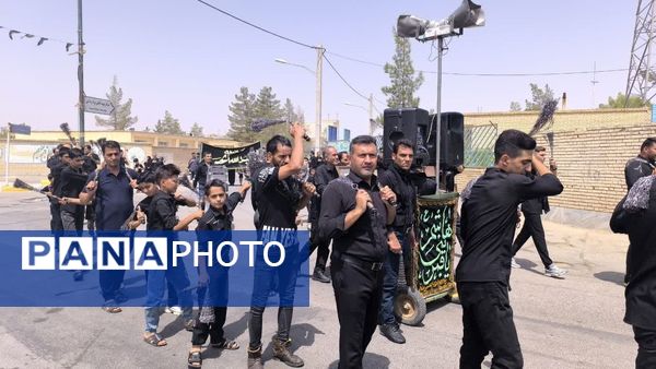 مراسم عزاداری و زنجیرزنی تاسوعای حسینی در شهر حسن آباد جرقویه علیا 