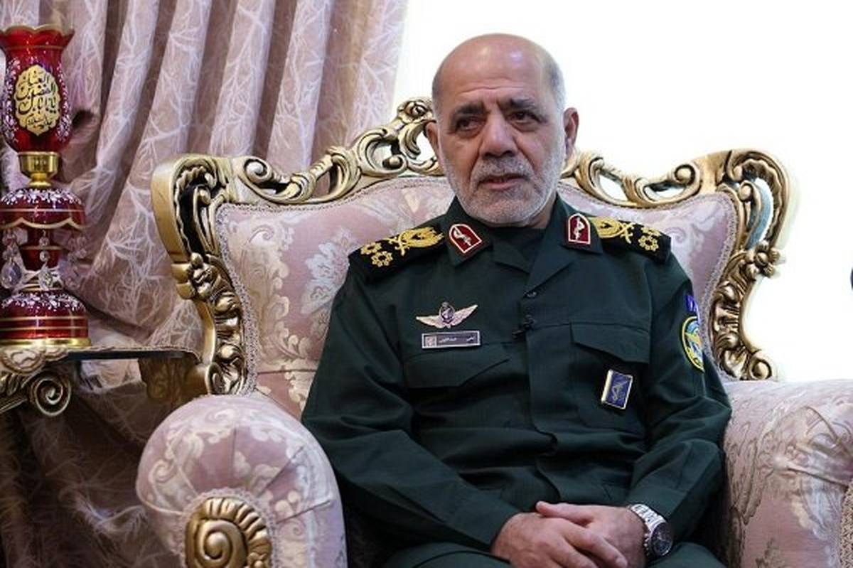 بسیجیان عزت و آزادگی را برای ایران به ارمغان آوردند