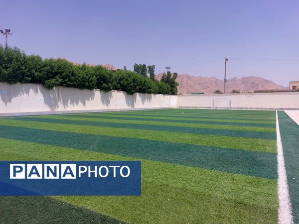 افتتاح زمین‌های فوتسال و بازی کودکان و والیبال پارک بانوان حاجی آباد  