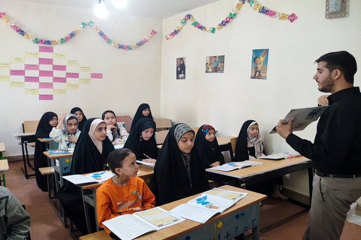 دارالقرآن امام جعفر صادق(ع) شهر نسر قرآن را با بازی و شیوههای نوین آموزش میدهد