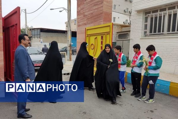 جشن گلریزان در دبستان شهدای بسیج بوشهر