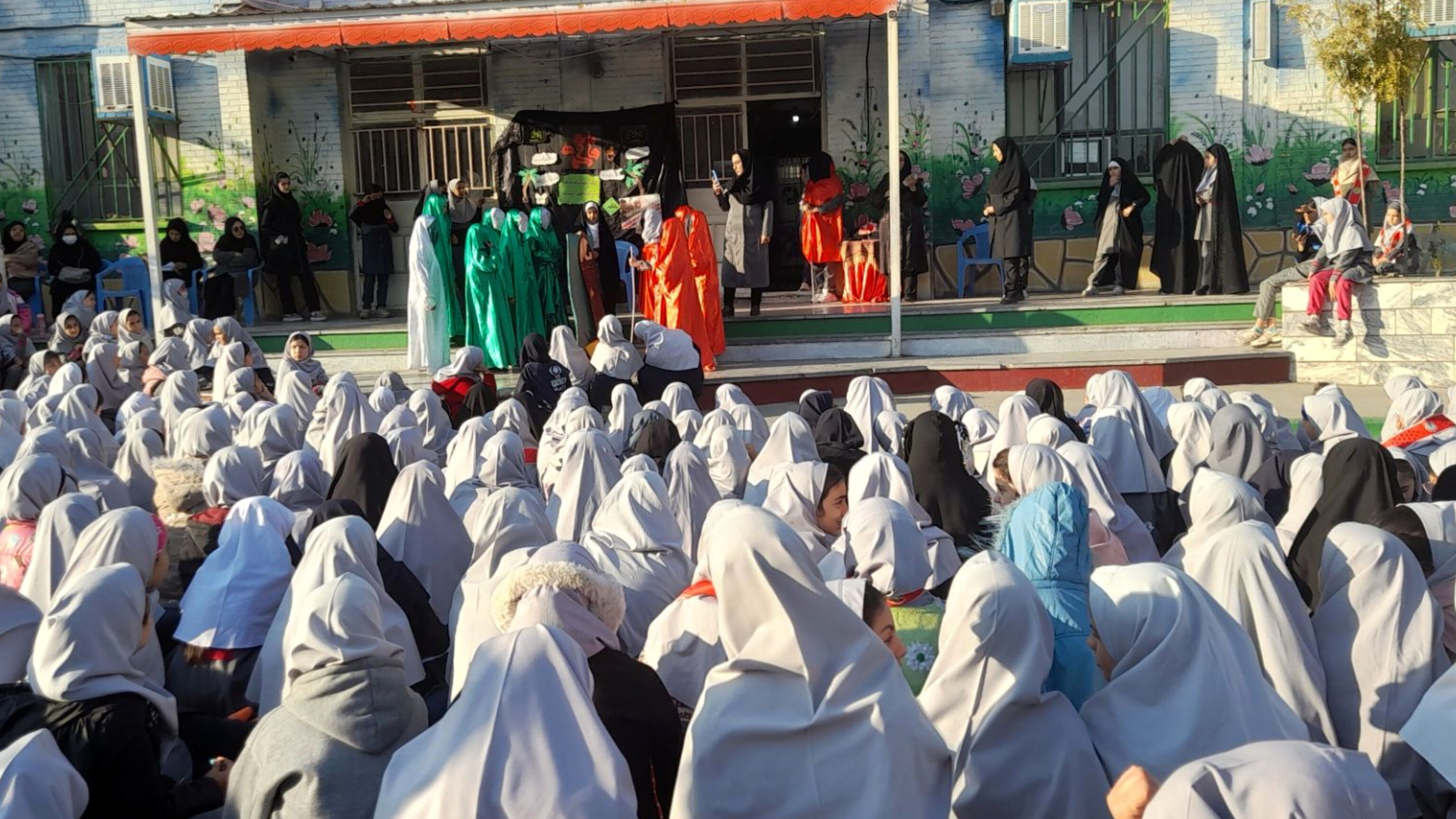 مراسم شهادت حضرت فاطمه زهرا و روز استکبار جهانی در دبستان نیایش 