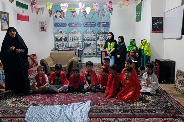 برپایی مهد آدینه نور در مسجد صاحب الزمان آشخانه 
