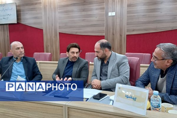 گردهمایی معاونین پرورشی  شهرستانهای تهران با محوریت "افق تربیت ۱۷"