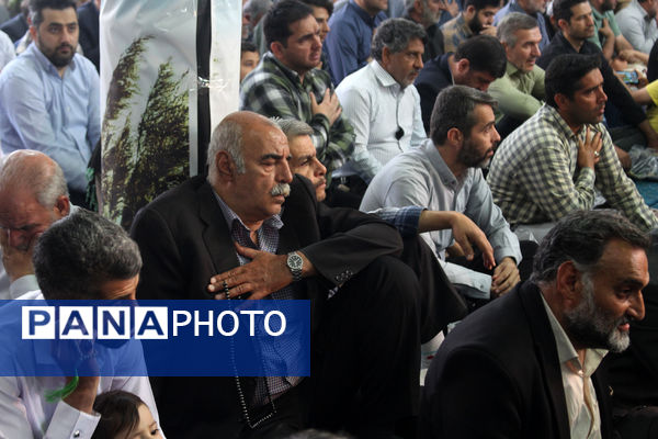 حضور نوجوانان در سی و پنجمین یادواره شهدای روستای فردوی قم