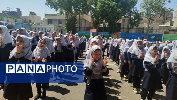 جشن سپاس معلم در دبستان شاهد حاج تقی آقا بزرگ مشهد