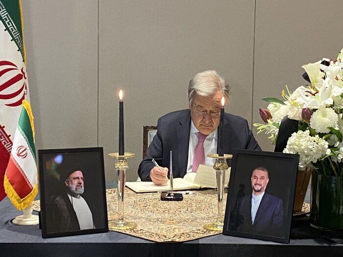 ادای احترام دبیرکل سازمان ملل به رئیس‌جمهور و وزیر خارجه شهید ایران