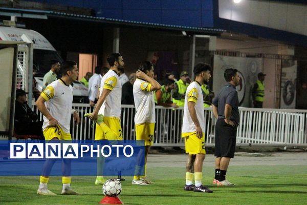 بازی بدون گل تراکتور و فجر سپاسی