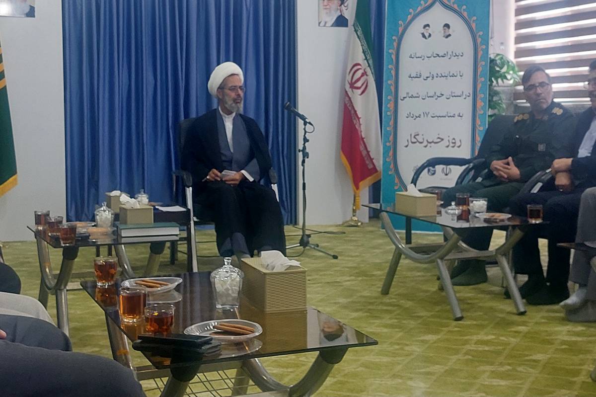 خبرنگاران بیطرفانه اخبار را منتشر کنند