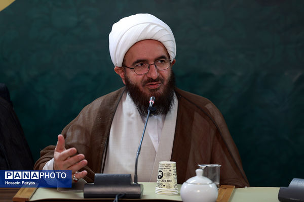 آیین تجلیل از برگزیدگان طرح ملی صبح رویش