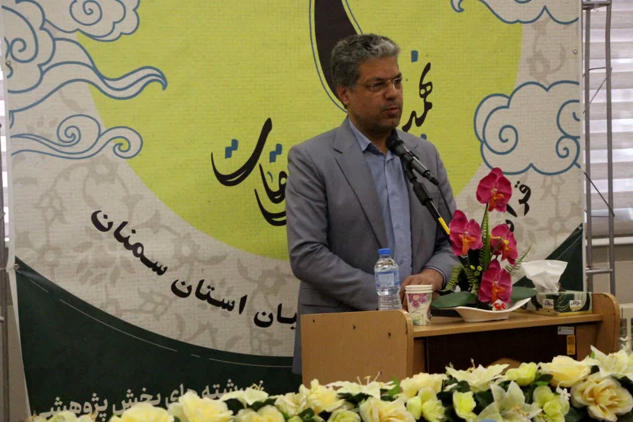 رقابت ۸۰ نفر از فرهنگیان سمنان در مسابقات قرآن، عترت و نماز