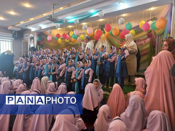 مراسم روز معلم به مناسبت هفته معلم در دبستان شاهد تحقیقی