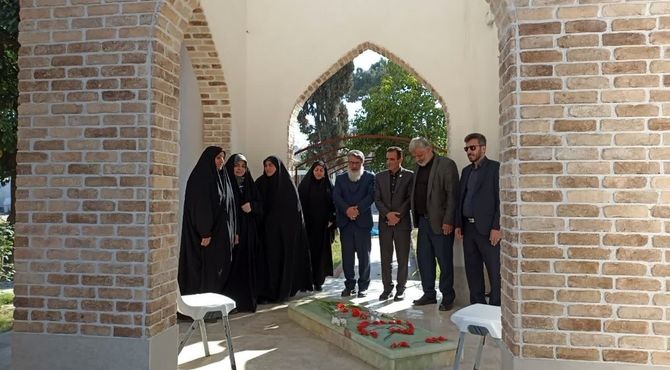 مراسم غبارروبی و عطرافشانی گلزار شهید گمنام دانشگاه فرهنگیان