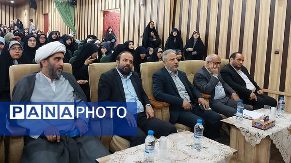 تقدیر از دانش‌آموزان و فرهنگیان البرز در مسابقات قرآن،عترت و نماز در کانون امام علی (ع) 