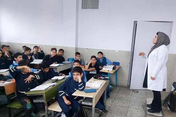 سلامتی دانش‌آموزان اولویت کار ما است 