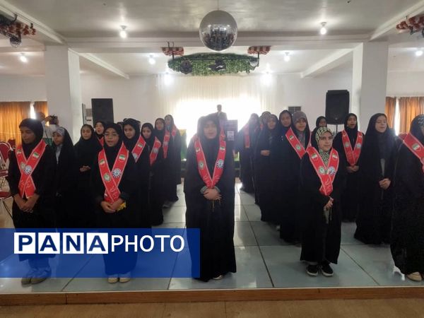 آیین رونمایی از کتاب دانش‌آموزان میناب