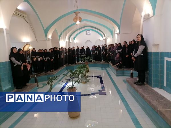 اردوی یزدگردی دانش‌آموزان پایه نهم دبیرستان فاطمه‌الزهرا (س)