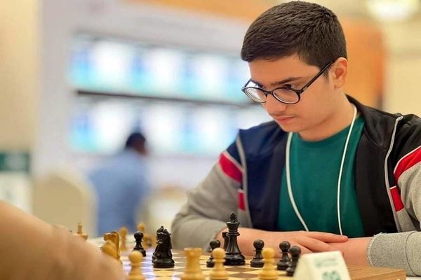 قهرمانی دانش‌آموز خوزستانی با شکست ستارگان شطرنج جهان در مسابقات تایتلد تیوزدی