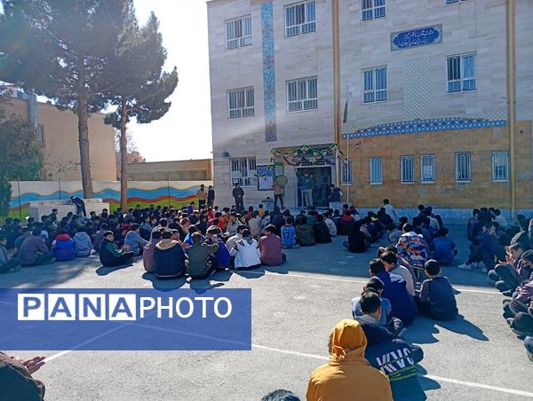 مراسم میلاد حضرت ابوالفضل(ع) در دبیرستان میثاق