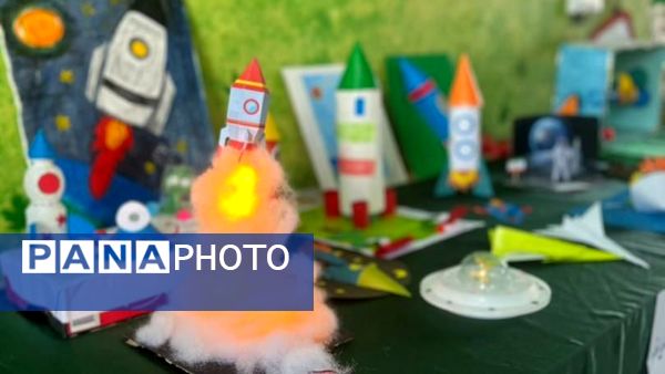 نمایشگاه آثار هفته جهانی فضا در حاجی‌آباد
