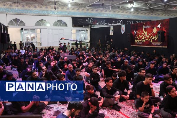 جوانان کاشمری در شب تاسوعا سنگ تمام گذاشتند