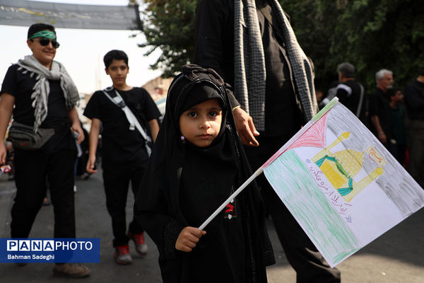 حضور کودکان و نوجوانان در جاماندگان اربعین حسینی - تهران