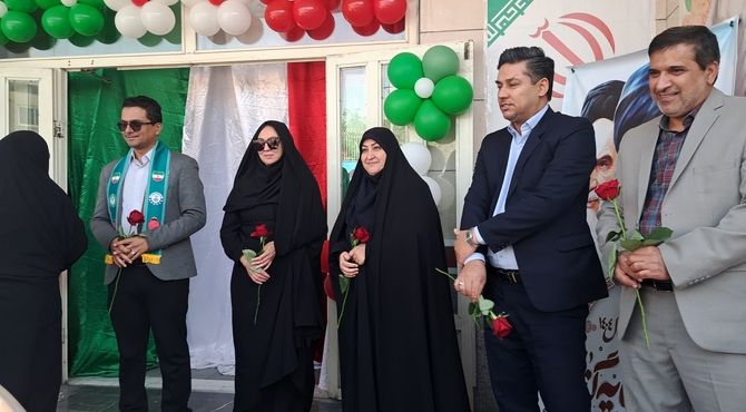 جشن عاطفه ها در دبستان فاطمه رستگار مقدم ناحیه یک