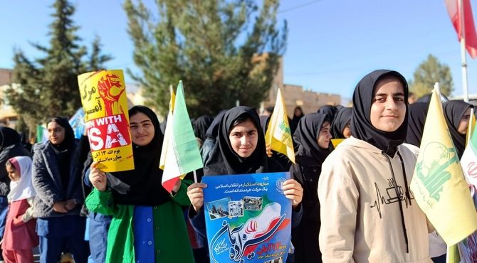 سیزده آبان یادآور حوادث سرنوشت ساز و ایجاد بستر های پیروزی انقلاب اسلامی ایران است