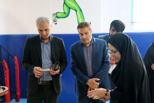 بازدید از اتاق درس تر بیت بدنی دبستان شاهد لاله‌ها ری یک