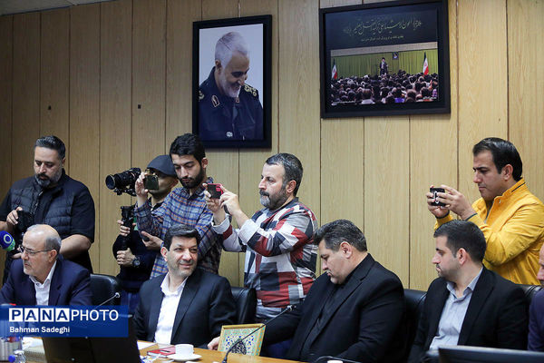 مراسم بدرقه تیم‌های ملی فوتسال دانش‌آموزی پسران و دختران ایران به رقابت‌های جام جهانی