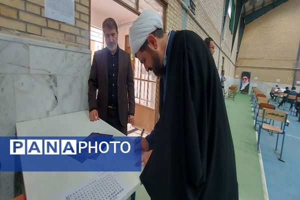 بازدیدهای ستادی از حوزه‌های برگزاری امتحانات نهایی در شهرستان فاروج 