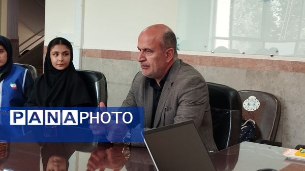 جلسه همکاری کمیته امداد و شورای دانش‌آموزی در آموزش و پرورش ناحیه ۲ کرج و شهرستان فردیس 