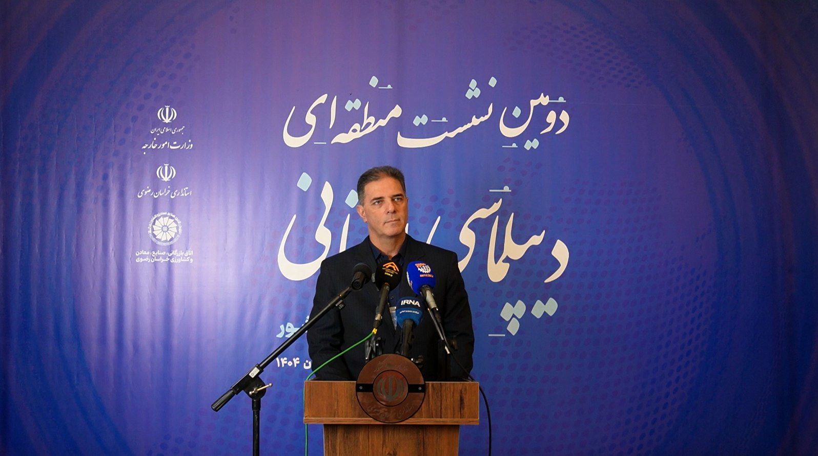 دیپلماسی اقتصادی، راه غلبه بر تحریم‌هاست