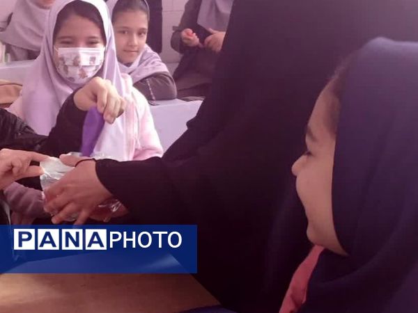 شادی کودکانه و معنویت دینی در لیلة‌الرغائب دبستان  شهید نجفی فدافن 