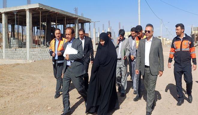 ‌بازدید رئیس مرکز نوسازی و توسعه منابع انسانی وزارت راه و شهرسازی از طرح نهضت ملی مسکن شهرستان کوهپایه