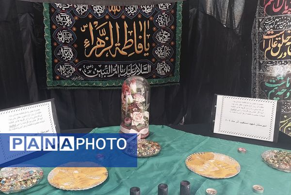 برپایی موکب شهادت حضرت زهرا(س) در دبیرستان شهید محمدتقی دستغیب ناحیه ۳ 