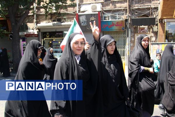 خروشی بی‌نظیر مردم تبریز در کف میدان