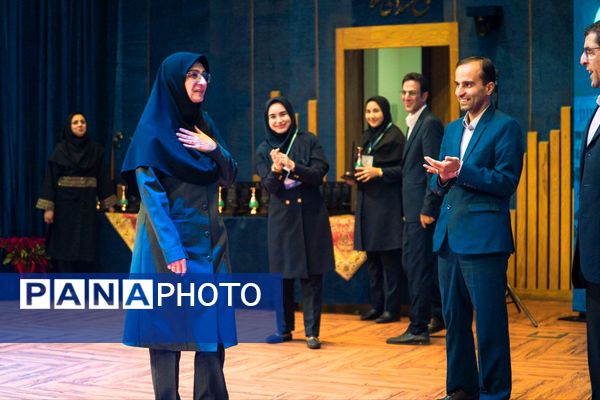 آیینه‌ تلاش کارمندان دانشگاه فردوسی مشهد(۲)