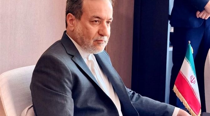 عراقچی: حمله اسرائیل به تاسیسات هسته‌ای ایران جنایت جنگی است